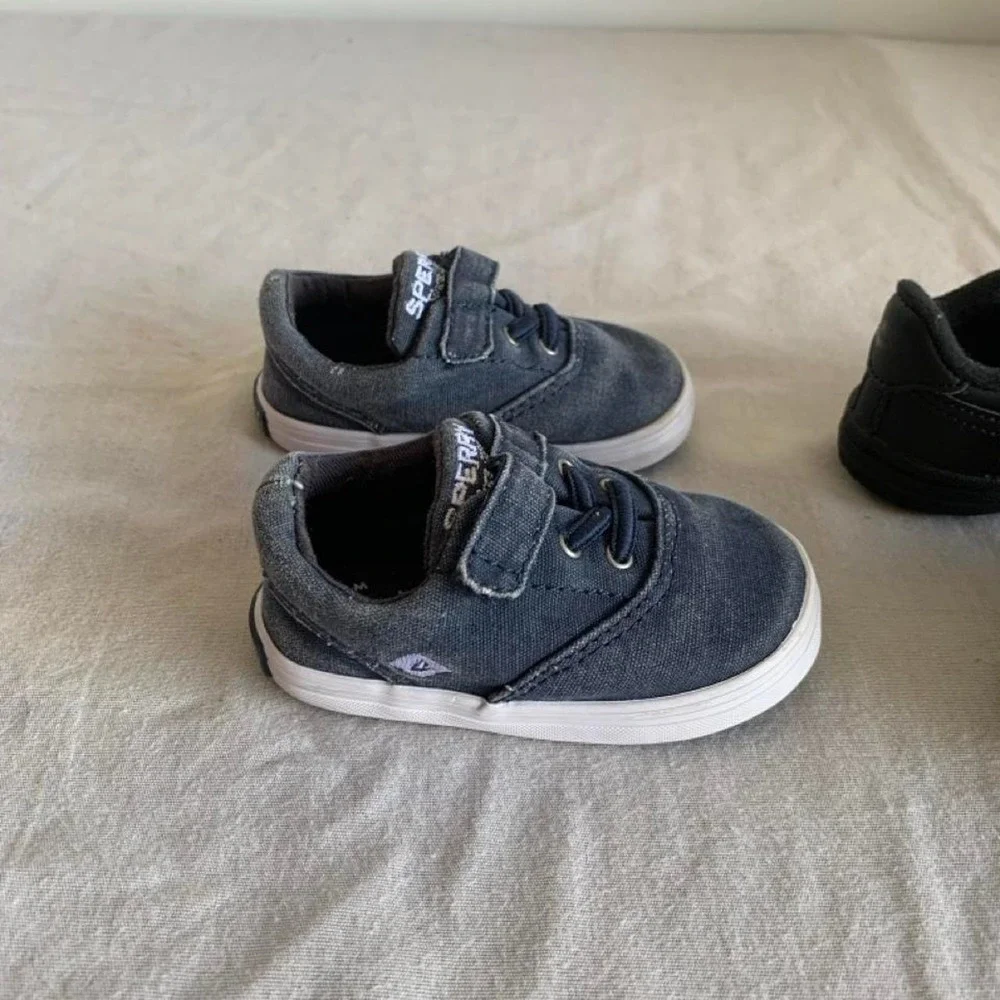 2 Pair Toddler Sneakers Sperry 2M and Nike Black 2C